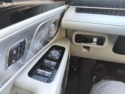 New 2026 Lincoln Nautilus Reserve AWD/4WD image 33