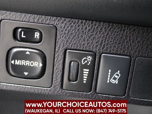 Used 2018 Toyota RAV4 Limited image 29