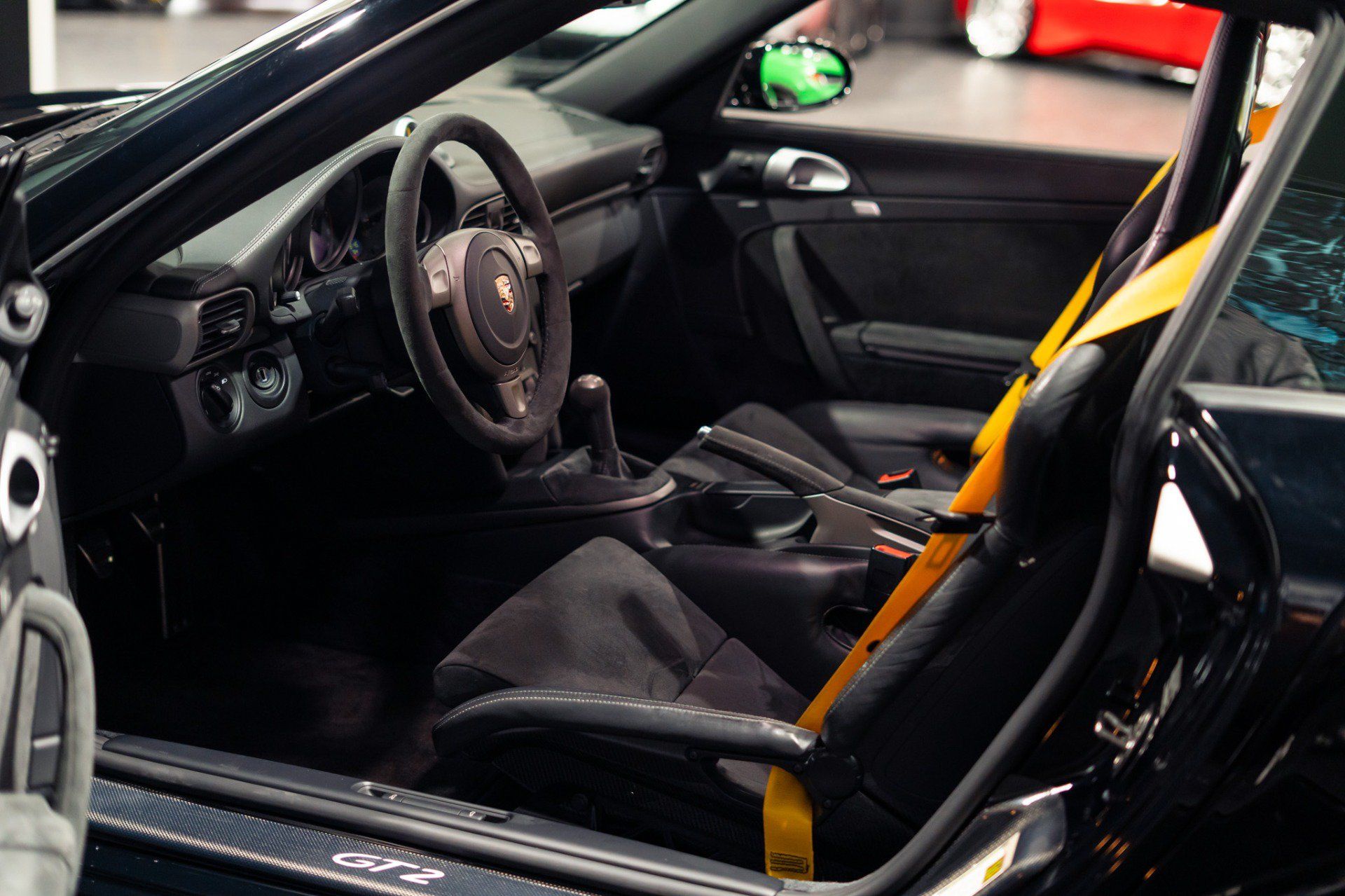 Used 2008 Porsche 911 GT2 RWD image 3