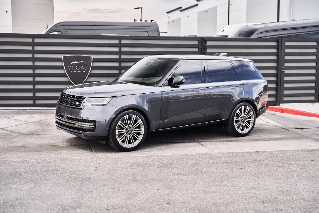 Used 2025 Land Rover Range Rover SE AWD/4WD image 5