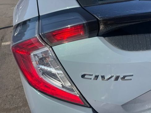 Used 2020 Honda Civic EX image 10