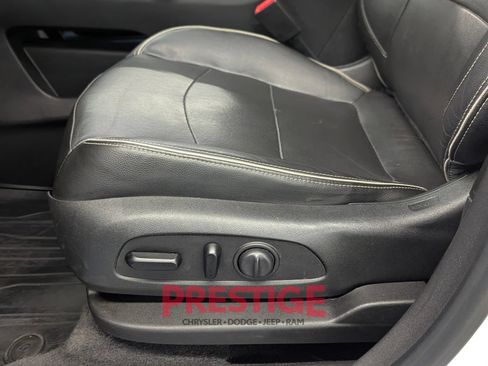 Used 2020 GMC Terrain Denali w/ Denali Premium Package FWD image 30