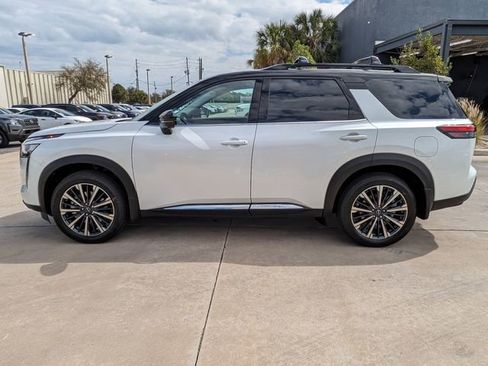 New 2026 Nissan Pathfinder Platinum w/ Cargo Package image 9