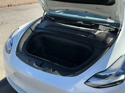 Used 2023 Tesla Model Y Long Range image 23