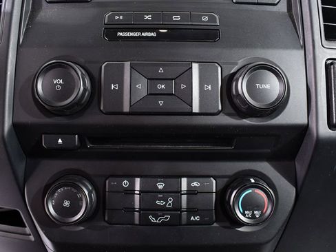 Used 2018 Ford F150 XL w/ Equipment Group 101A Mid AWD/4WD image 26