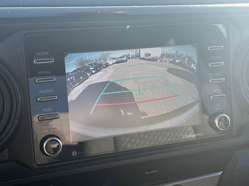 Used 2020 Toyota Tacoma SR image 22