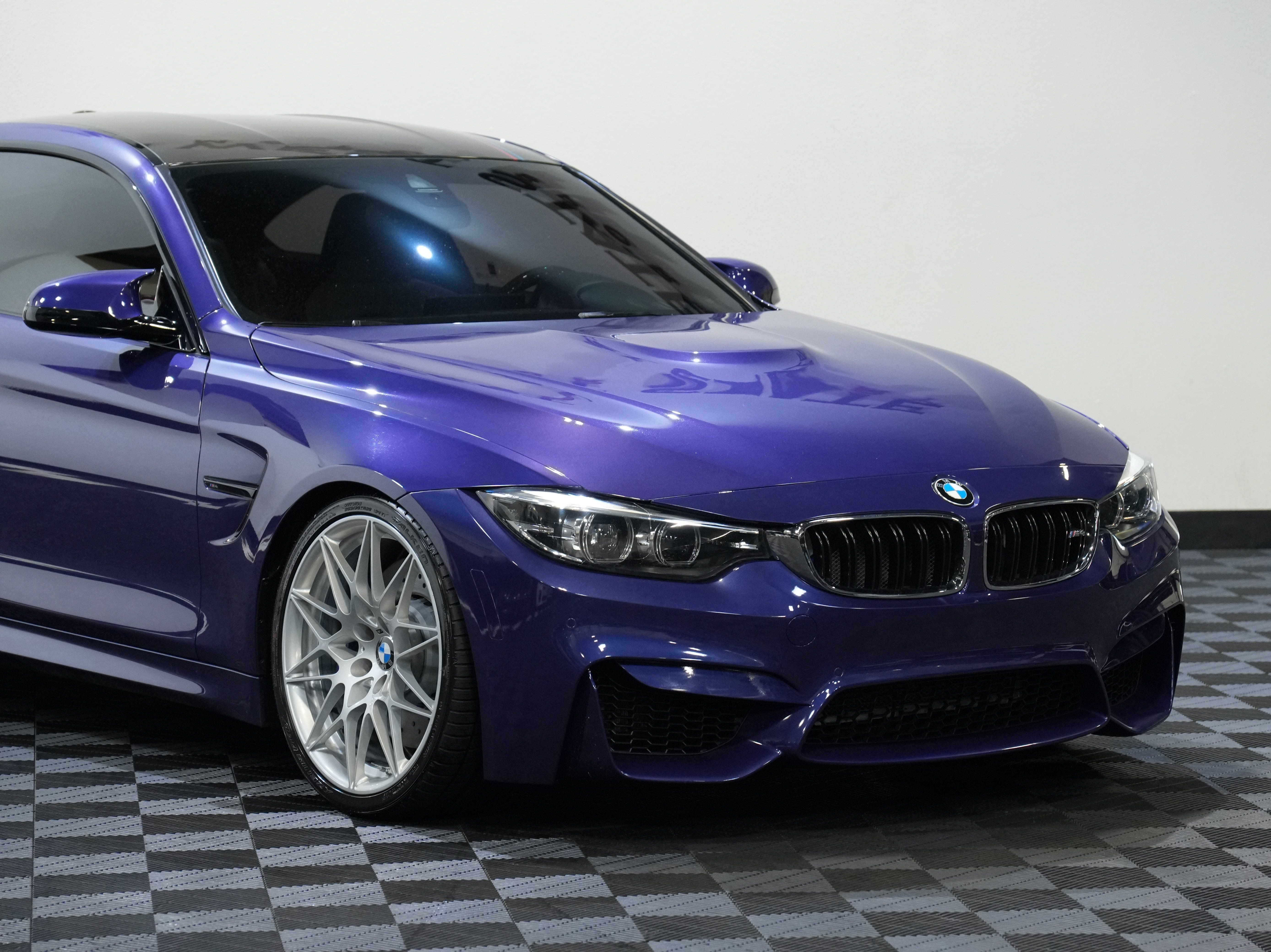 Used 2020 BMW M4 Coupe w/ Competition Package RWD image 9