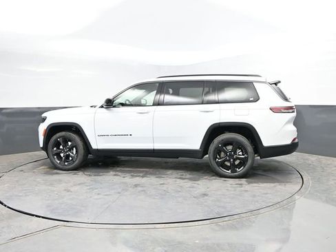 New 2026 Jeep Grand Cherokee L Limited AWD/4WD image 4