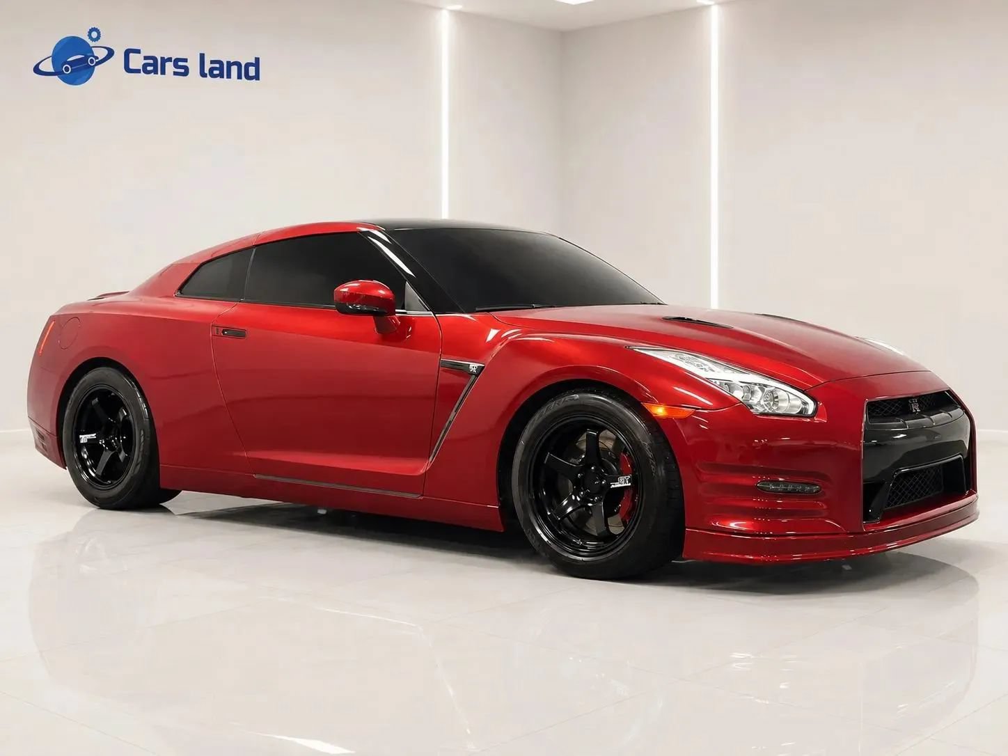 Used 2015 Nissan GT-R Premium AWD/4WD image 2