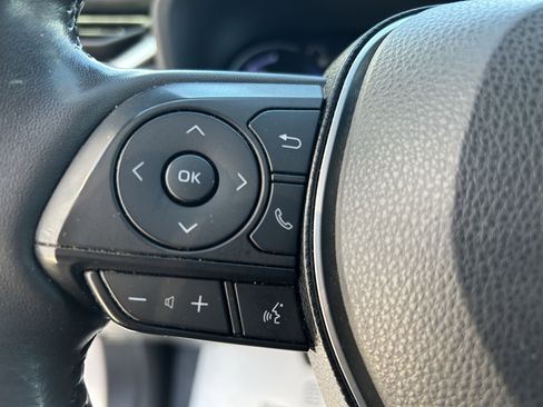 Used 2019 Toyota RAV4 XSE image 27