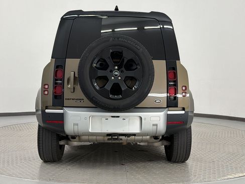 Used 2020 Land Rover Defender 110 SE AWD/4WD image 10