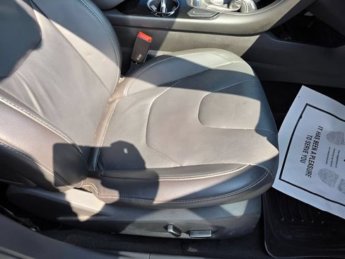 Used 2013 Ford Fusion Titanium FWD image 36