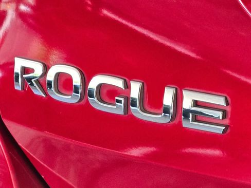 Used 2017 Nissan Rogue SL FWD image 10