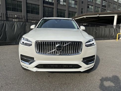 Certified 2024 Volvo XC90 B5 Plus image 1