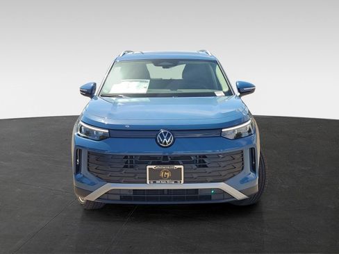 New 2026 Volkswagen Tiguan SE AWD/4WD image 2