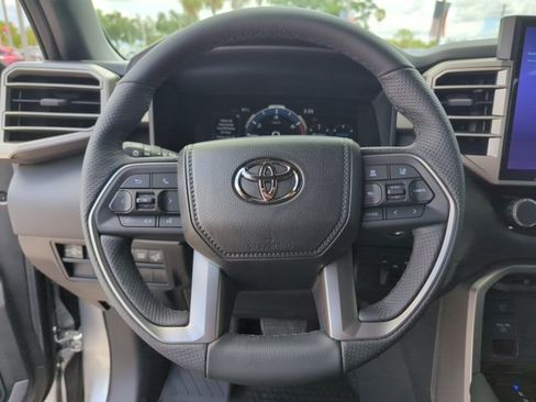 Used 2026 Toyota Tundra Limited AWD/4WD image 19
