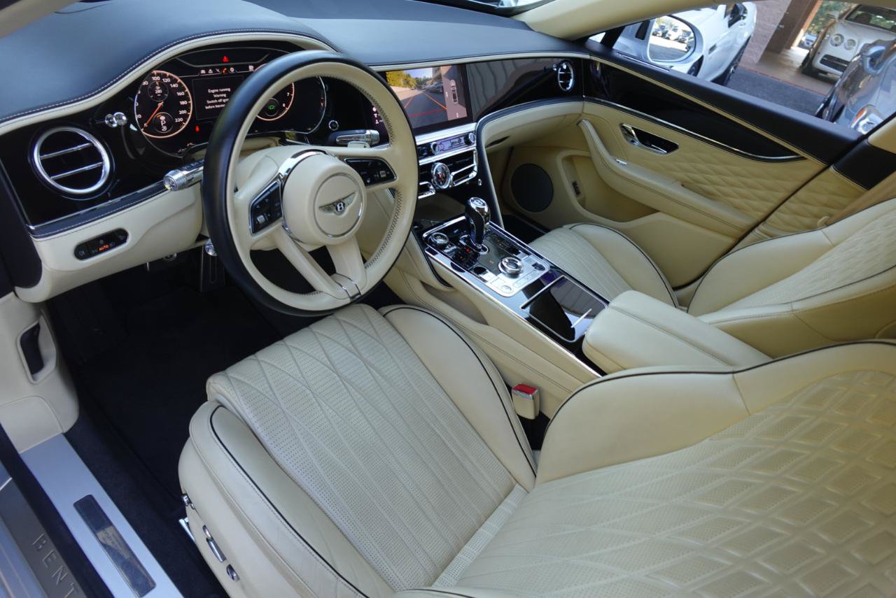 Used 2022 Bentley Flying Spur V8 AWD/4WD image 8