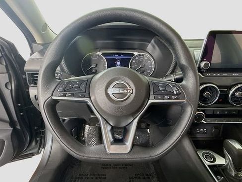 Used 2025 Nissan Sentra SV FWD image 11
