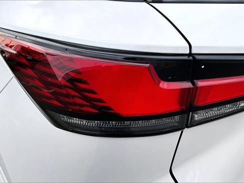 Used 2024 Lexus RX 350 FWD w/ Convenience Package image 32
