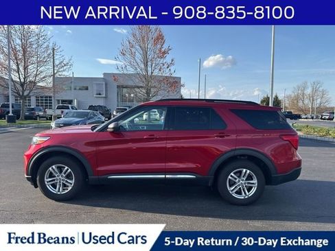 Used 2020 Ford Explorer XLT w/ Equipment Group 202A image 4