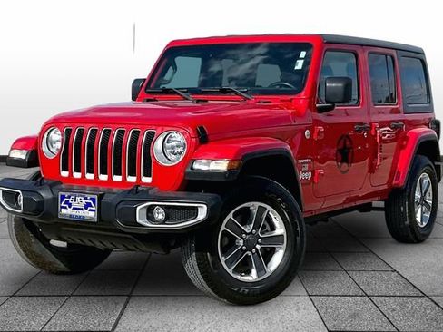 Used 2020 Jeep Wrangler Unlimited Sahara image 2
