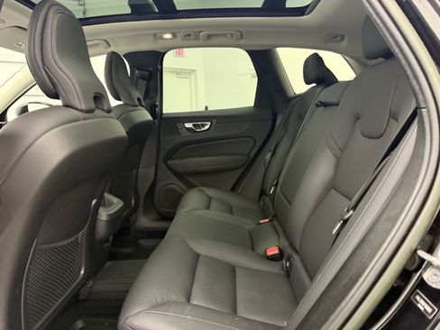 Certified 2023 Volvo XC60 B5 Plus w/ Climate Package AWD/4WD image 25
