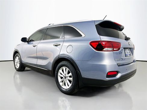 Used 2020 Kia Sorento LX w/ LX I4 Convenience Package image 5