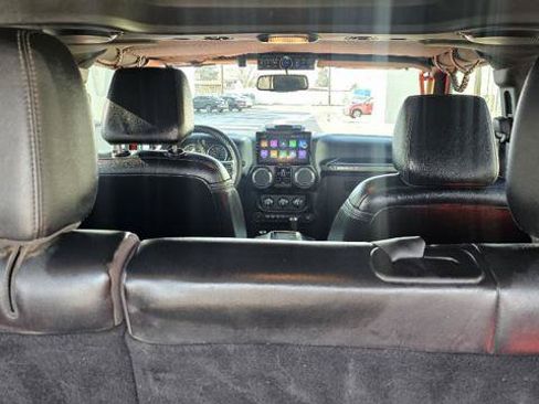 Used 2013 Jeep Wrangler Unlimited Sahara AWD/4WD image 36