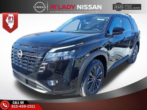New 2026 Nissan Pathfinder SL w/ SL Premium Package image 3