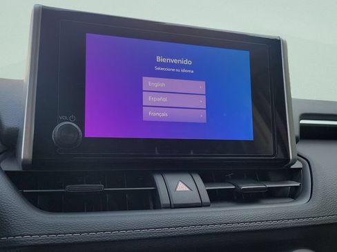 Used 2025 Toyota RAV4 XLE FWD image 14