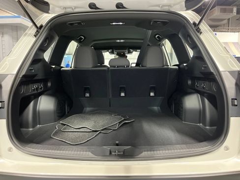 Certified 2025 Subaru Forester AWD/4WD image 37