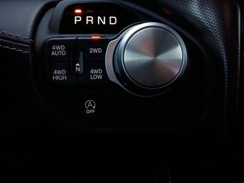 Used 2025 RAM 1500 Limited AWD/4WD image 5