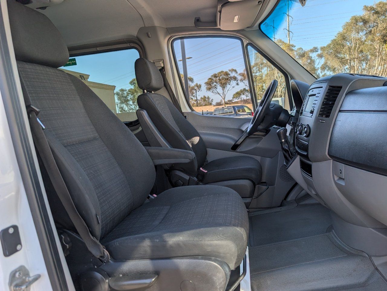 Used 2016 Mercedes-Benz Sprinter 2500 image 7