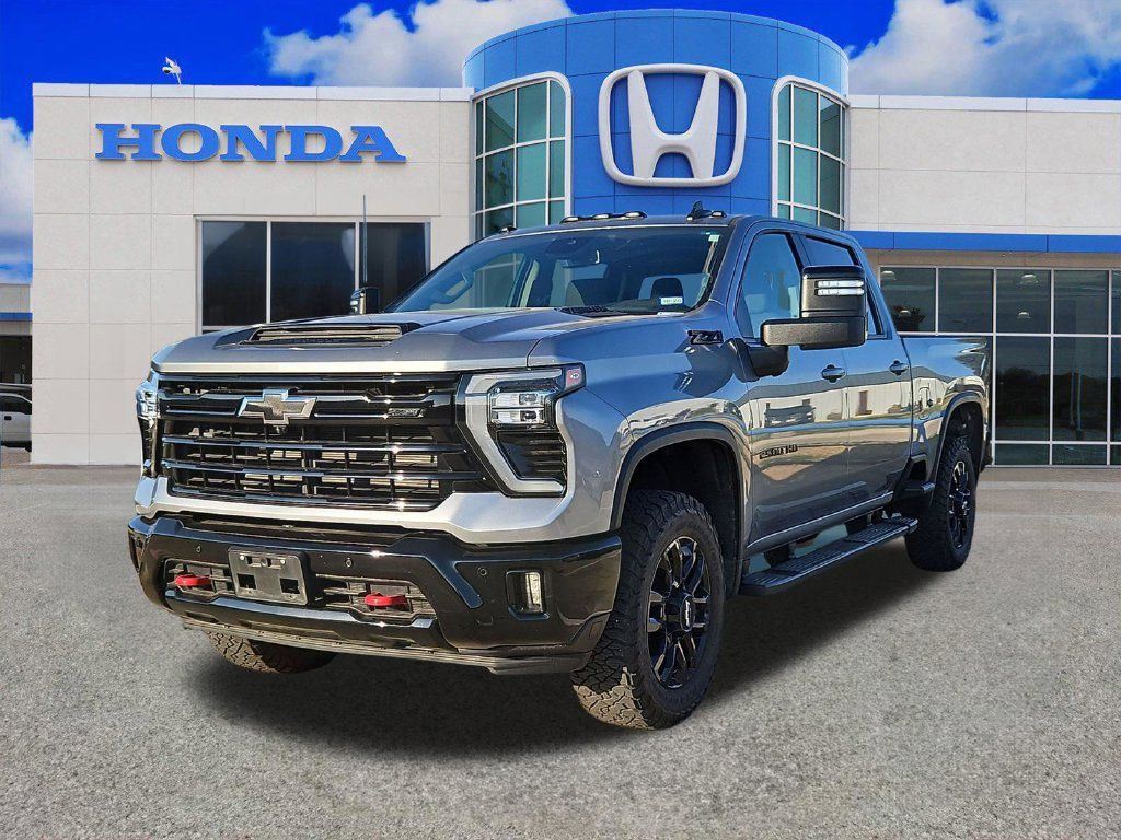 Used 2025 Chevrolet Silverado 2500 LT w/ Trail Boss Package AWD/4WD image 10