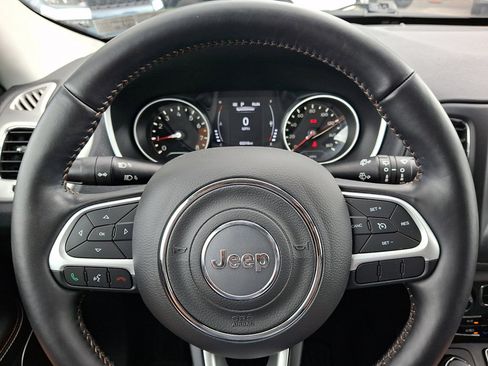 Used 2020 Jeep Compass Latitude w/ Cold Weather Group AWD/4WD image 22