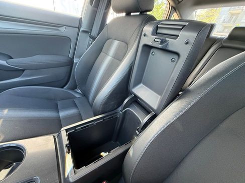 Used 2025 Honda Civic Sport image 43