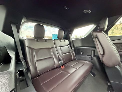 Used 2026 Ford Explorer Platinum w/ LUX Leather Package AWD/4WD image 63
