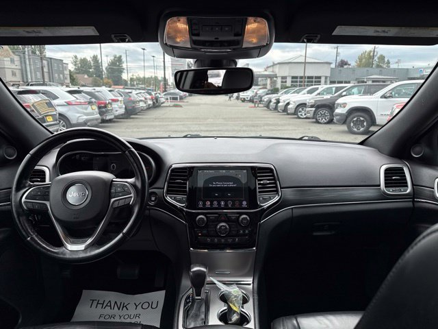 Used 2020 Jeep Grand Cherokee Limited AWD/4WD image 17