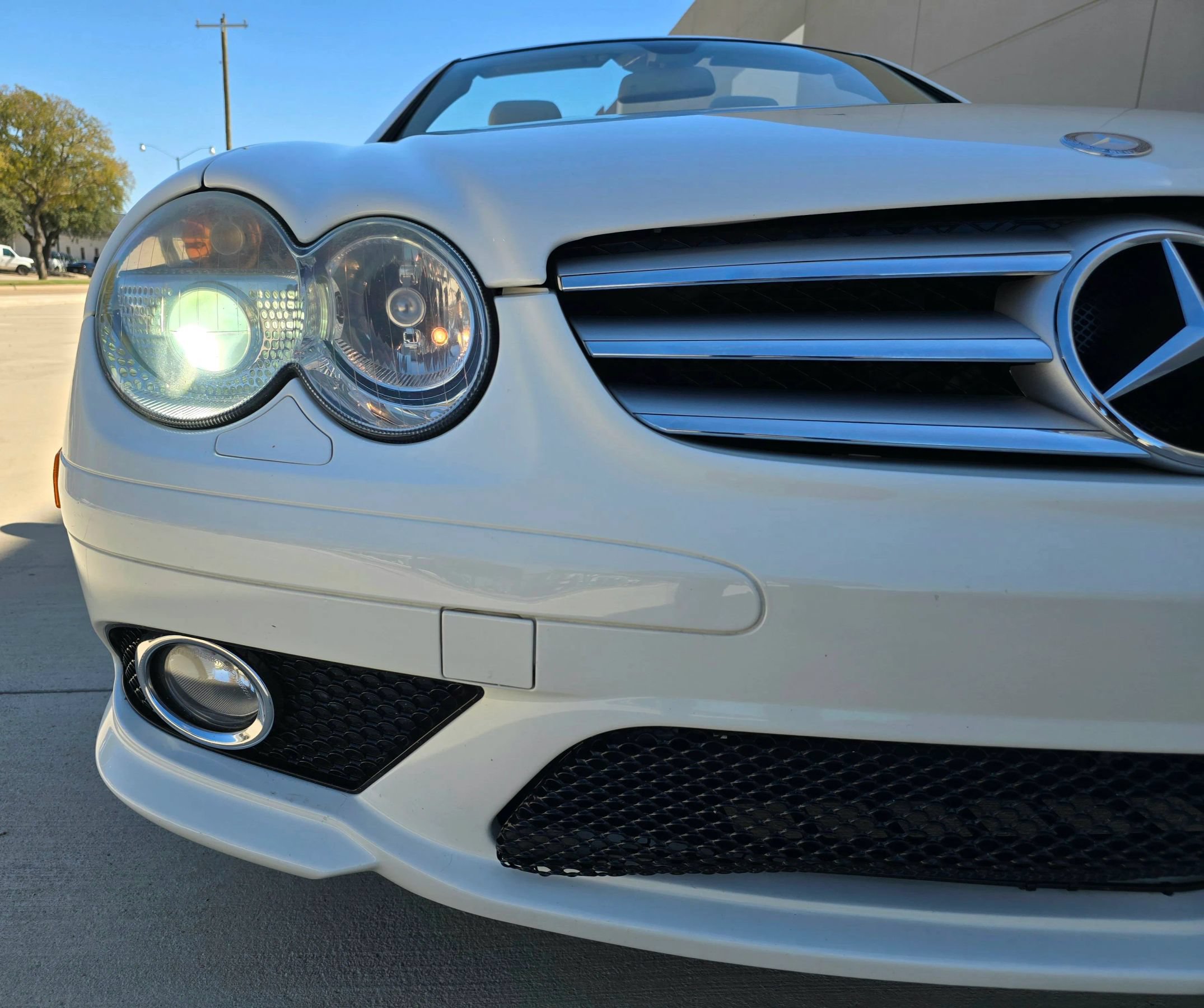 Used 2008 Mercedes-Benz SL 550 image 4