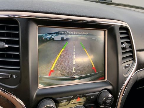 Used 2017 Jeep Grand Cherokee Limited AWD/4WD image 27
