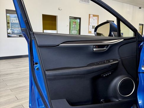 Used 2016 Lexus NX 300h FWD image 9