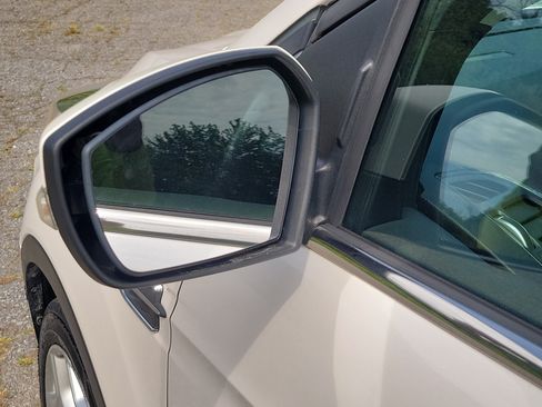 Used 2019 Ford Escape Titanium AWD/4WD image 10