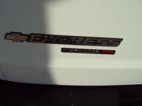 Used 2013 Chevrolet Express 1500 LS AWD/4WD image 32