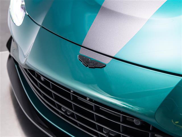 Used 2023 Aston Martin V8 Vantage Coupe RWD image 16