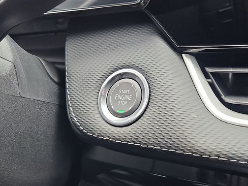 New 2026 Chevrolet Equinox LT w/ Convenience Package II image 15