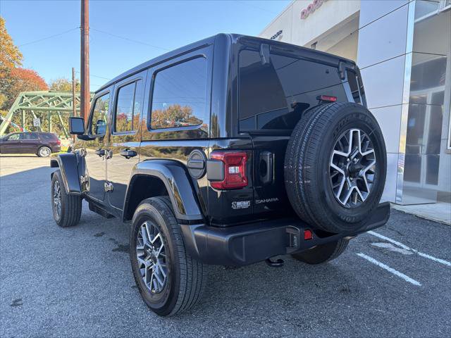 Certified 2026 Jeep Wrangler Unlimited Sahara AWD/4WD image 10
