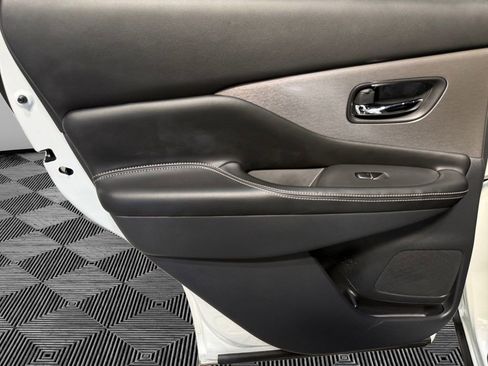 Used 2024 Nissan Murano SL image 20