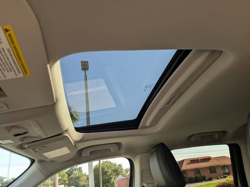 New 2025 Ford Maverick Lobo image 19