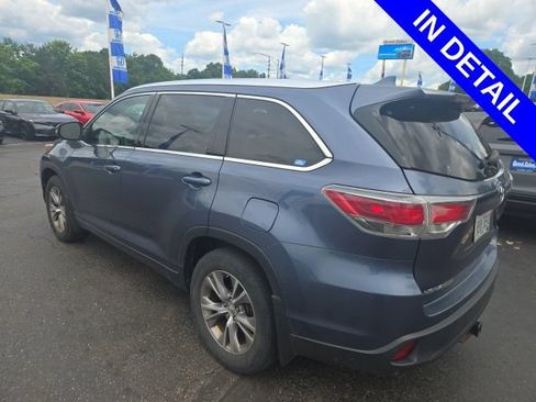 Used 2015 Toyota Highlander XLE AWD/4WD image 3