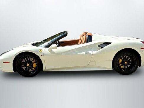 Used 2018 Ferrari 488 Spider RWD image 8